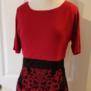 Womens short sleeve red and black dress S